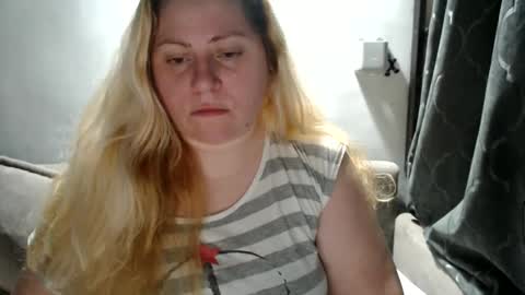 Snapshot of candycream74 chatting on 5, 3, 2025 Laura online show from 5, 3, 2025