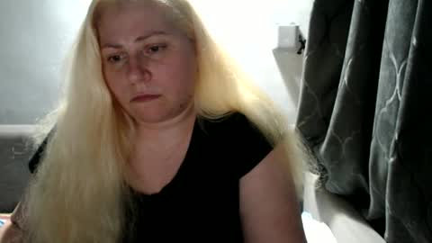 Snapshot of candycream74 chatting on 11, 3, 2025 Laura online show from 11, 3, 2025