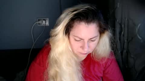 Snapshot of candycream74 chatting on 23, 9, 2025 Laura online show from 23, 9, 2025