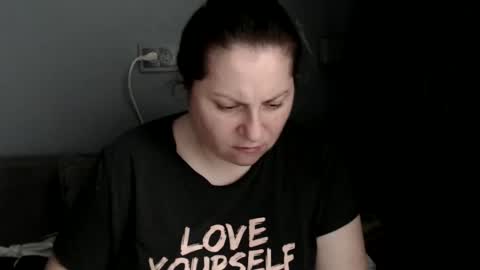 Snapshot of candycream74 chatting on 14, 10, 2025 Laura online show from 14, 10, 2025