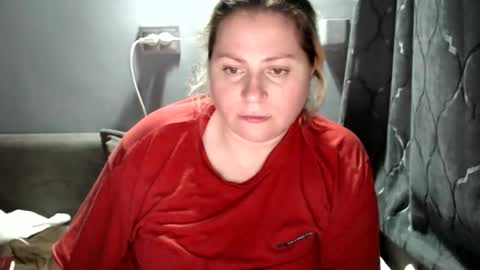 Snapshot of candycream74 chatting on 21, 10, 2025 Laura online show from 21, 10, 2025