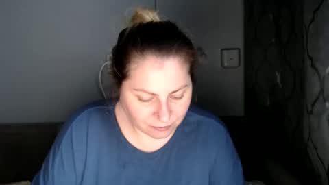 Snapshot of candycream74 chatting on 29, 10, 2025 Laura online show from 29, 10, 2025