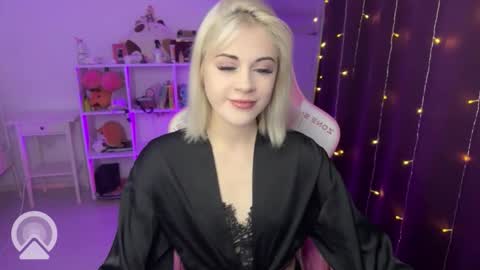 Snapshot of candyhannah chatting on 12, 10, 2025 You can call me HH online show from 12, 10, 2025
