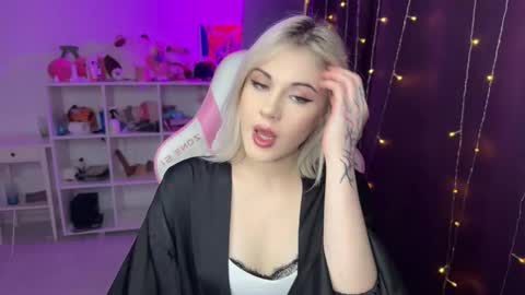 Snapshot of candyhannah chatting on 6, 11, 2025 You can call me HH online show from 6, 11, 2025