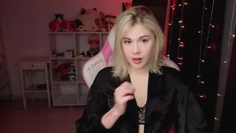 Snapshot of candyhannah chatting on 16, 11, 2025 You can call me HH online show from 16, 11, 2025