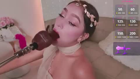 Scarlet  online show from 13, 7, 2026