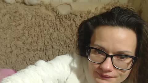 Snapshot of candylady13 chatting on 27, 12, 2024 say meow and send tips online show from 27, 12, 2024