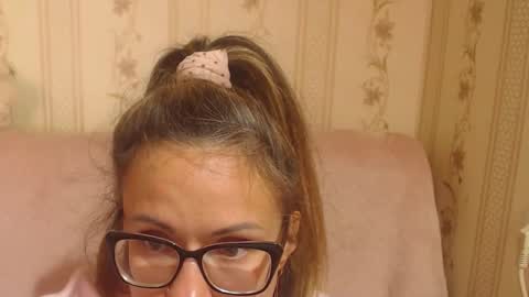 Snapshot of candylady13 chatting on 25, 9, 2025 say meow and send tips online show from 25, 9, 2025