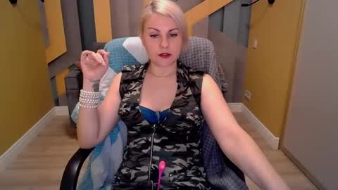 Snapshot of candylons chatting on 3, 3, 2025 CandyLons online show from 3, 3, 2025