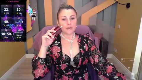 Snapshot of candylons chatting on 22, 11, 2025 CandyLons online show from 22, 11, 2025