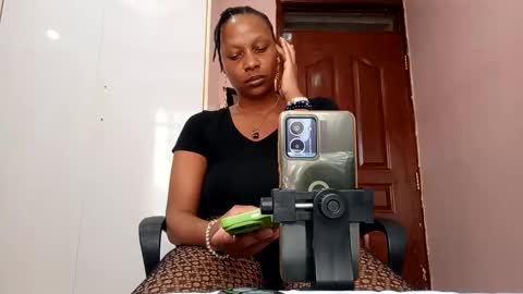 Snapshot of candylove254 chatting on 27, 11, 2025 candylove254 online show from 27, 11, 2025