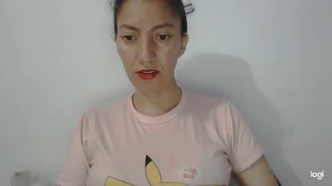 Snapshot of candymilfff chatting on 29, 1, 2025 candymilfff online show from 29, 1, 2025