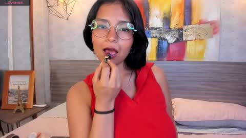 Candys Victoria online show from 18, 2, 2025