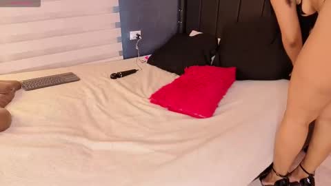 Snapshot of candyy_love1 chatting on 3, 10, 2025 candyy_love1 online show from 3, 10, 2025