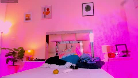 Snapshot of candyygirl_1 chatting on 10, 11, 2025 Candy online show from 10, 11, 2025