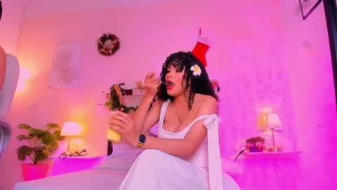 Snapshot of candyygirl_1 chatting on 27, 11, 2025 Candy online show from 27, 11, 2025