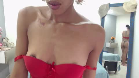 Snapshot of canella_hotx chatting on 4, 3, 2025 Canela online show from 4, 3, 2025