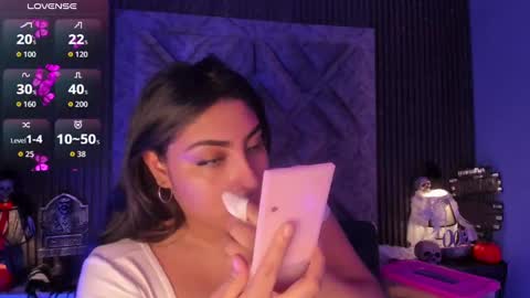 GABRIELA LOPEZ online show from 7, 10, 2025