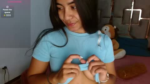 Snapshot of cannela_sweett chatting on 17, 4, 2026 cannela sweet online show from 17, 4, 2026