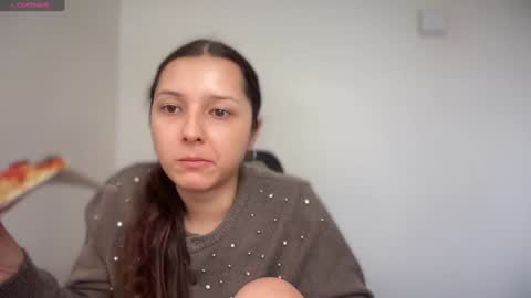 Emma online show from 6, 2, 2025