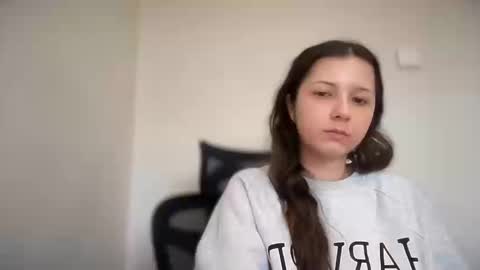 Emma online show from 7, 11, 2025