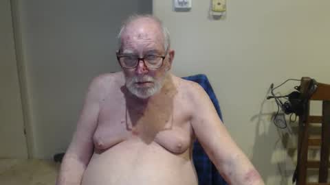 Snapshot of capt5105 chatting on 18, 11, 2025 capt5105 online show from 18, 11, 2025