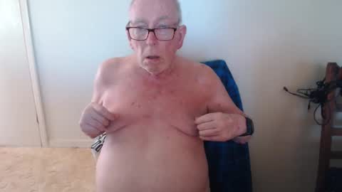 Snapshot of capt5105 chatting on 12, 2, 2026 capt5105 online show from 12, 2, 2026