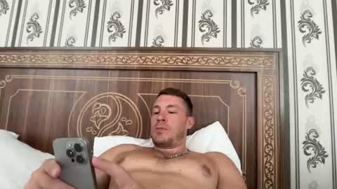 Snapshot of capt_oliver chatting on 16, 7, 2026 follow my twitter online show from 16, 7, 2026