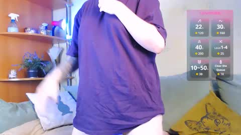 girl - foxi and tranny - kami online show from 23, 11, 2025