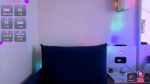 Snapshot of cara__harris chatting on 2, 12, 2025 . . online show from 2, 12, 2025