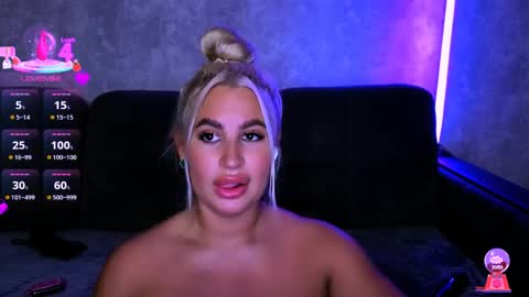 Snapshot of cara__harris chatting on 22, 5, 2026 . . online show from 22, 5, 2026