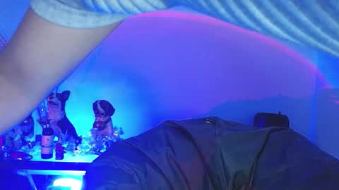 Snapshot of caraenaranja chatting on 25, 10, 2025 Amy online show from 25, 10, 2025