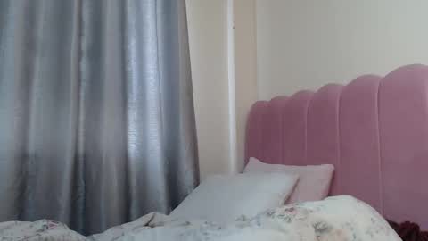 Snapshot of caramel_chocolate01 chatting on 26, 10, 2025 caramel online show from 26, 10, 2025