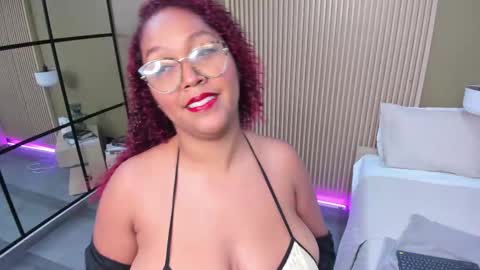 Snapshot of caramel_curls chatting on 3, 10, 2025 Caramelo Curls online show from 3, 10, 2025