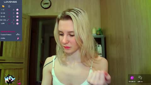 Snapshot of caramel_pie_ chatting on 17, 2, 2025 caramel online show from 17, 2, 2025