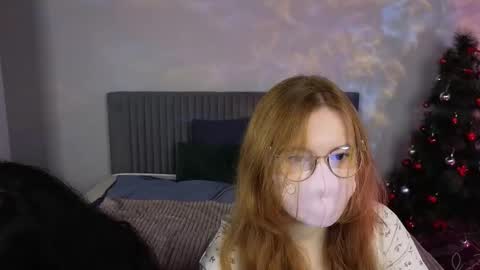 Snapshot of caramelcigarettesss chatting on 14, 12, 2025 Lira and online show from 14, 12, 2025