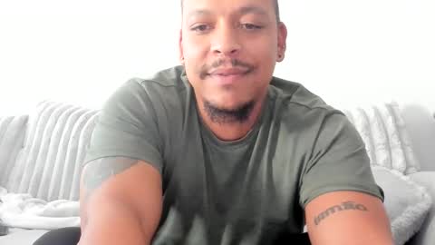 Snapshot of caramelizedzeus chatting on 15, 10, 2025 caramelizedzeus online show from 15, 10, 2025