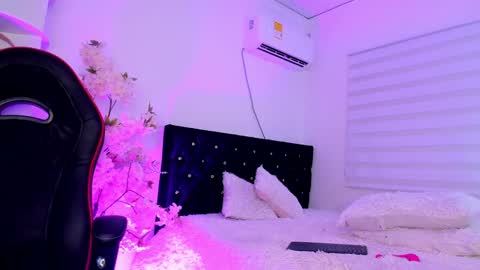 Caramel online show from 23, 12, 2024