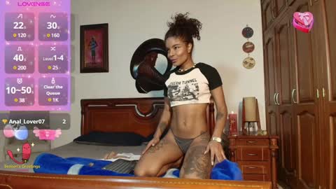 Snapshot of carameloo_06 chatting on 30, 12, 2024 carolina online show from 30, 12, 2024