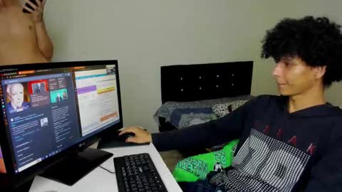 Carlos and Cristian  online show from 17, 9, 2025