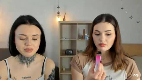 caressyourself online show from 28, 12, 2024