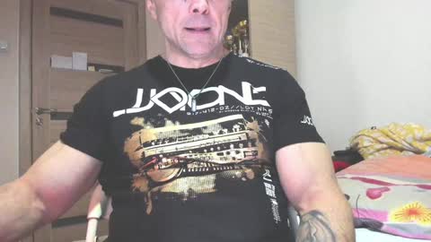 Snapshot of carin_the_body chatting on 20, 1, 2025 Laz online show from 20, 1, 2025