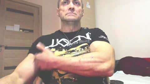 Snapshot of carin_the_body chatting on 20, 1, 2025 Laz online show from 20, 1, 2025