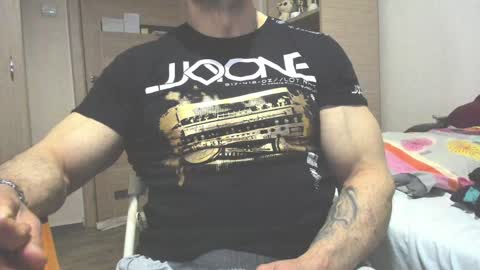 Snapshot of carin_the_body chatting on 24, 1, 2025 Laz online show from 24, 1, 2025