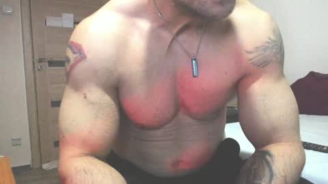 Snapshot of carin_the_body chatting on 25, 1, 2025 Laz online show from 25, 1, 2025