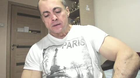 Snapshot of carin_the_body chatting on 1, 2, 2025 Laz online show from 1, 2, 2025