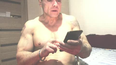 Snapshot of carin_the_body chatting on 4, 2, 2025 Laz online show from 4, 2, 2025