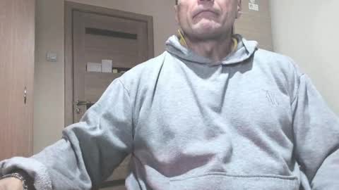 Snapshot of carin_the_body chatting on 18, 2, 2025 Laz online show from 18, 2, 2025