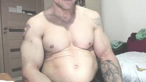Snapshot of carin_the_body chatting on 12, 9, 2025 Laz online show from 12, 9, 2025
