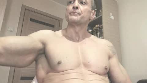 Snapshot of carin_the_body chatting on 13, 9, 2025 Laz online show from 13, 9, 2025